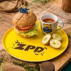 <ZPD>ハンバーガープレート 税込2,090円(C)Disney