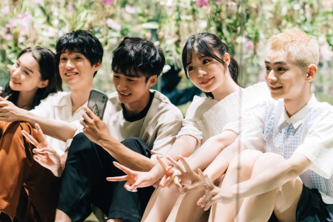 新野尾七奈、高橋璃央、大久保琉唯、高鶴桃羽、能勢倫「オオカミちゃんとオオカミくんには騙されない」第1話（C）AbemaTV, Inc.