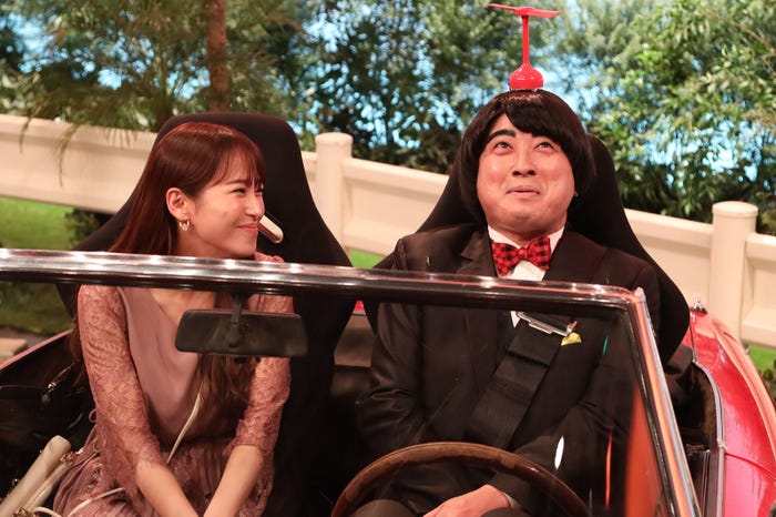 「ぶっとび!飛美男くん」左から)鷲見玲奈、松尾駿 (C)フジテレビ