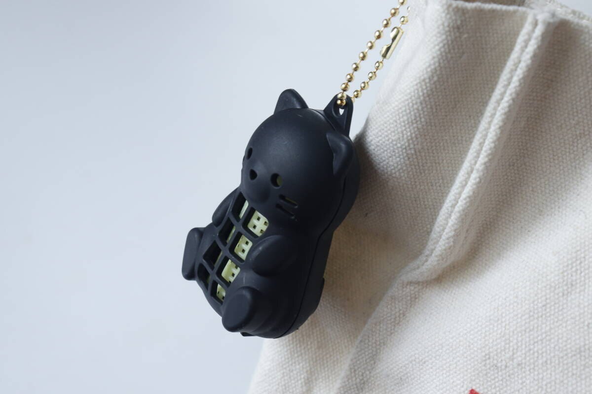 ダイソーのDバルくん虫こないでネット（おでかけ、ねこ型）の使用例