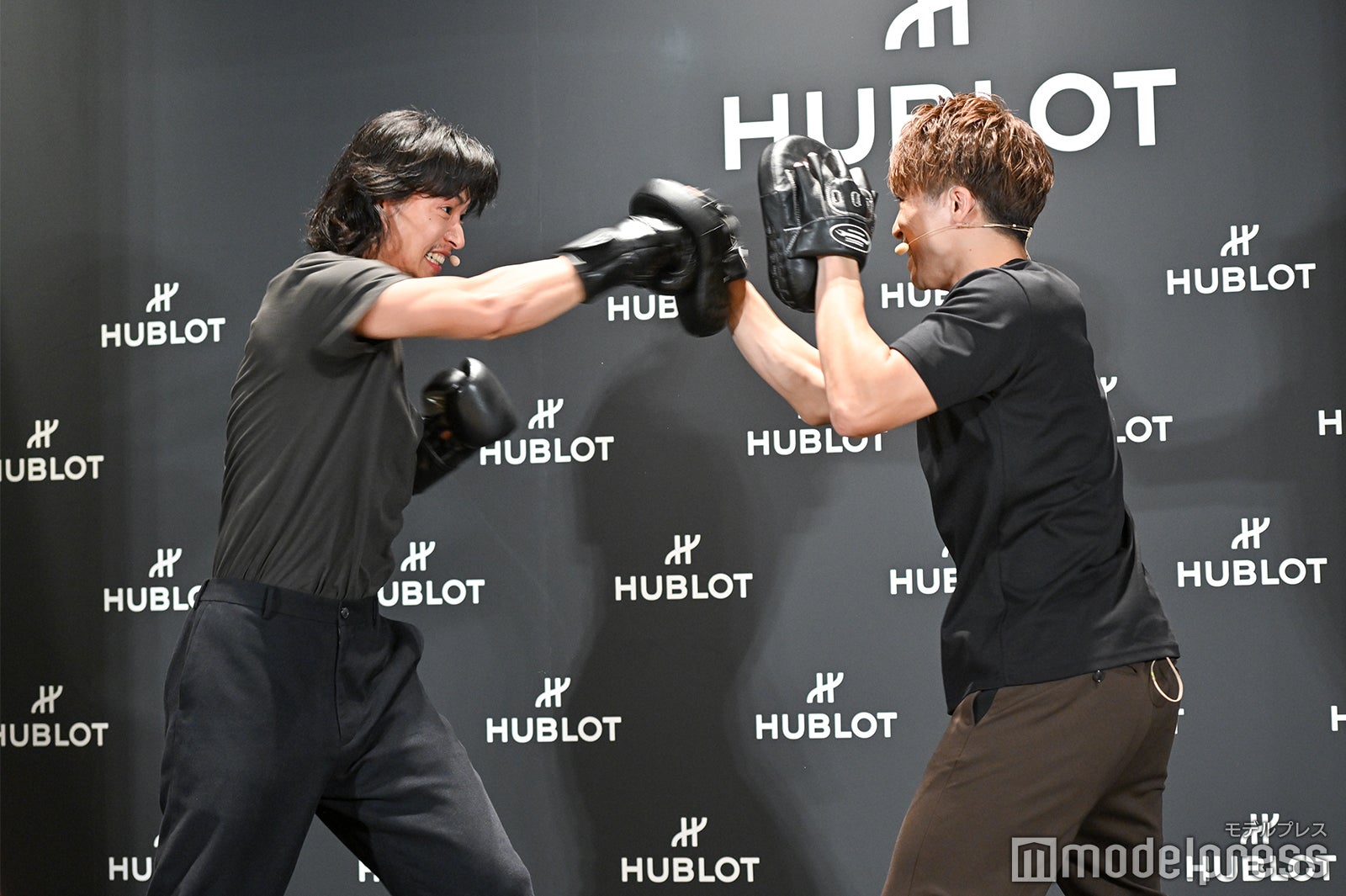 山崎賢人、井上尚弥（C）モデルプレス