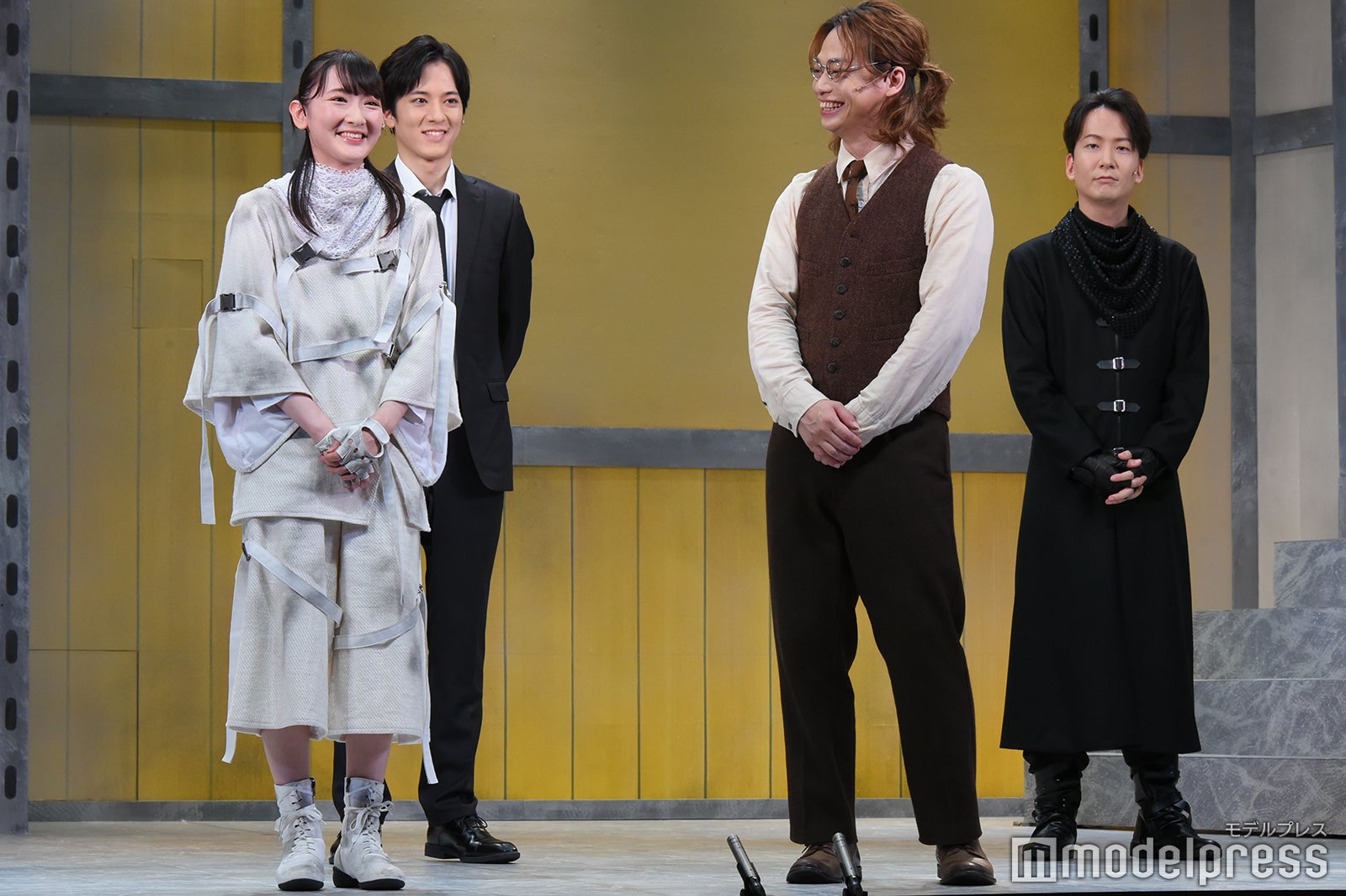 生駒里奈、松島庄汰、池田純矢、新子景視 （C）モデルプレス