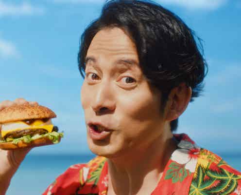 岡田准一「マック」新CMで替え歌披露 “無茶振り”にもテンポよく応じる