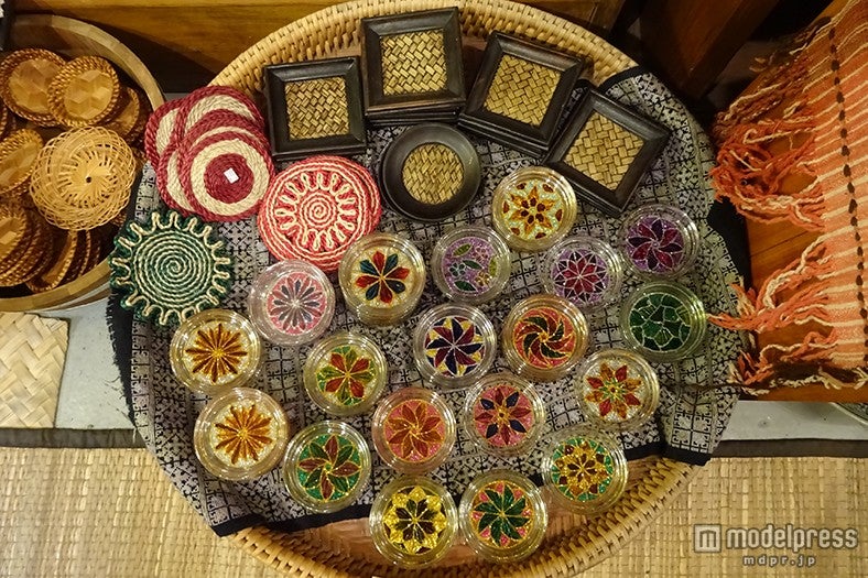 ガラスのコースター、58バーツ