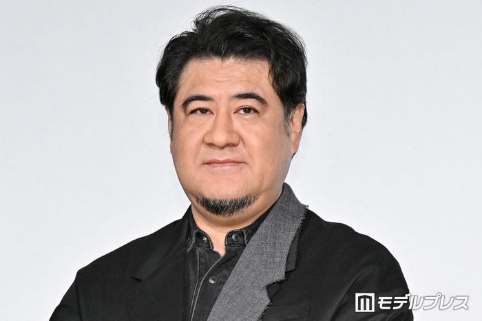 小手伸也(C)モデルプレス