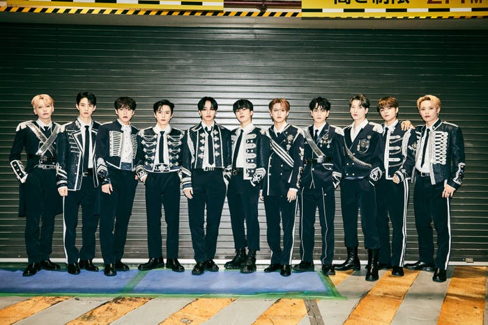 JO1(C)LAPONE Entertainment