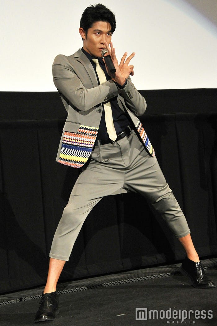 鈴木亮平(C)モデルプレス