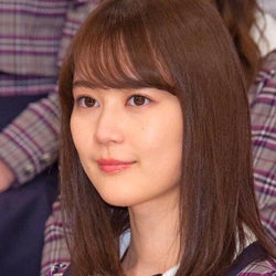 乃木坂46・生田絵梨花&松村沙友理、キュートな“アイドルポーズ”を披露 12.9万“いいね”の反響<賭ケグルイ>