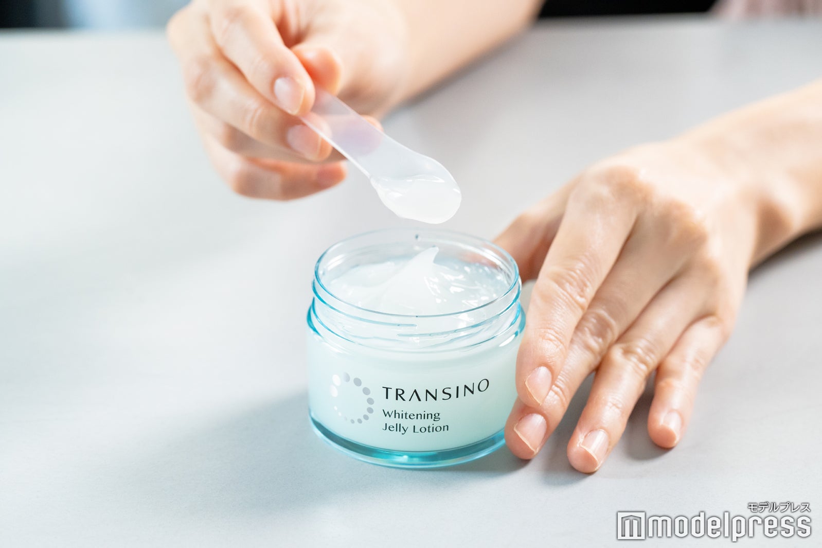 （C）モデルプレス