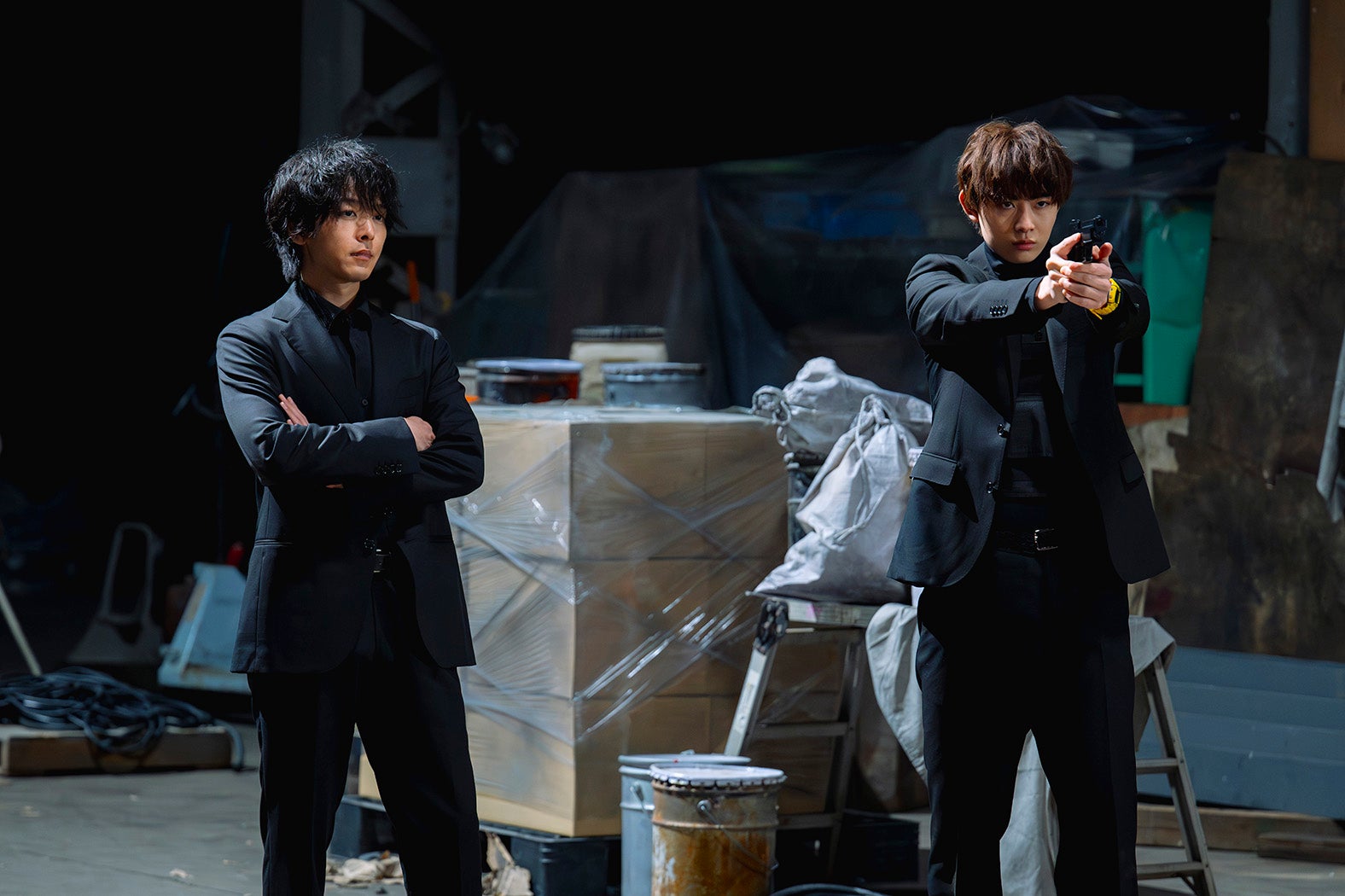 中村倫也、豊田裕大「DOPE 麻薬取締部特捜課」第3話（C）TBS