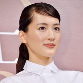 嵐 綾瀬はるかが愛される理由を分析 ずっと見てたい みたいな モデルプレス