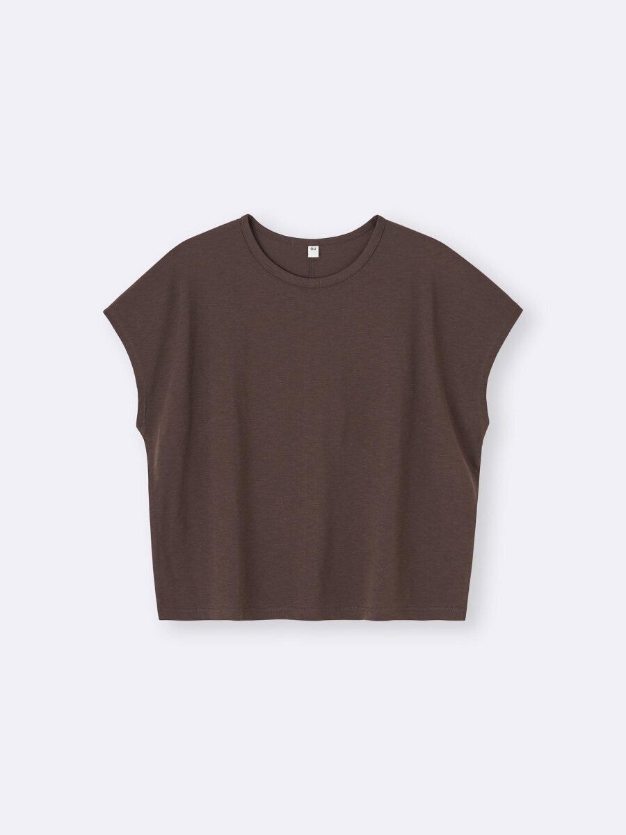 ブラウンのドライスラブTシャツを平置きした様子