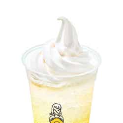 マック フロート レモンジンジャー（果汁 1％）／画像提供：日本マクドナルド
