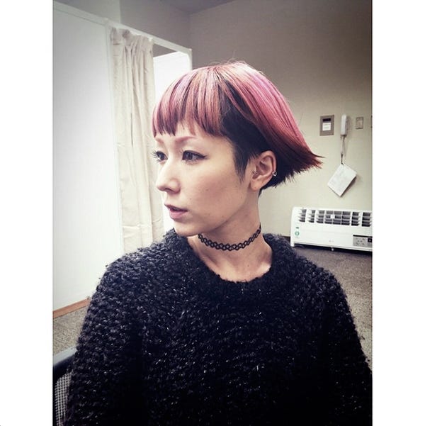 以前はピンクにも/木村カエラInstagramより