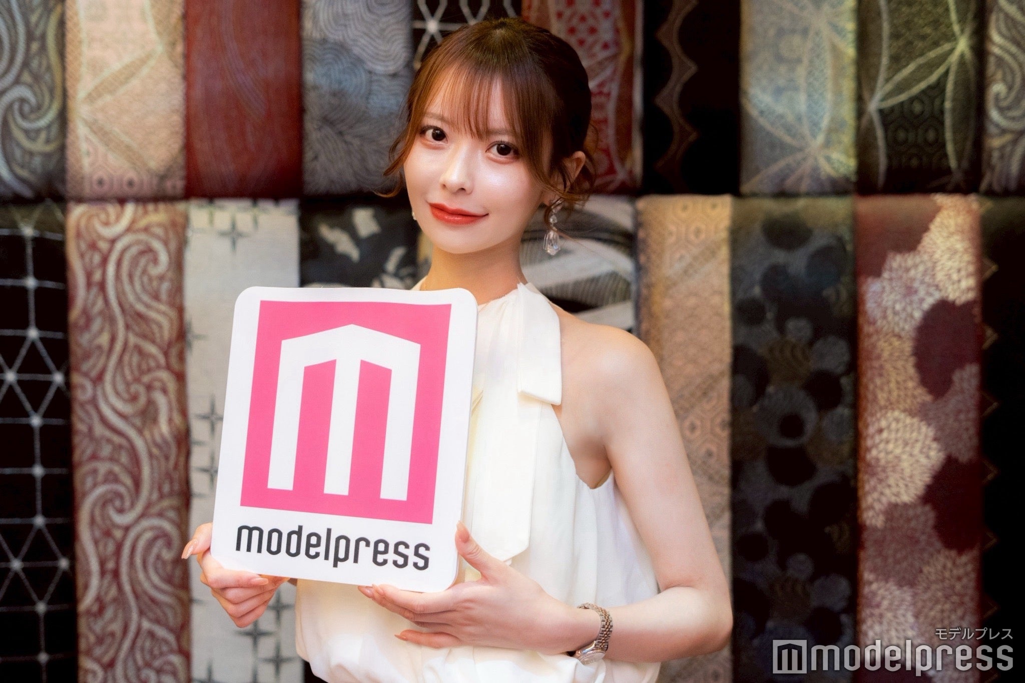 あすか「華灯」（C）モデルプレス