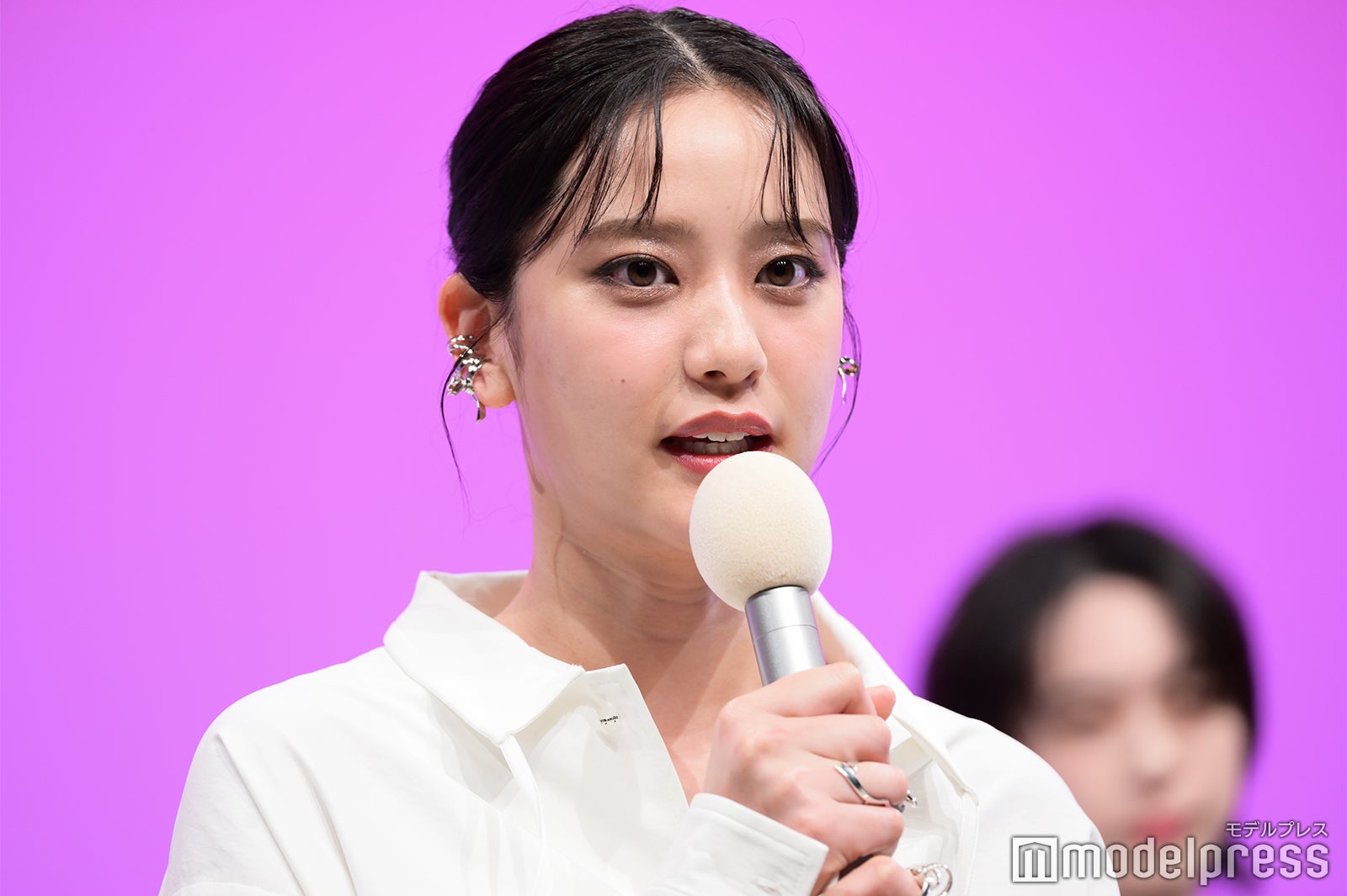 山崎紘菜、女性用風俗テーマの主演作に手応え 撮影秘話も明かす「実際に働かれている方が来てくださって」