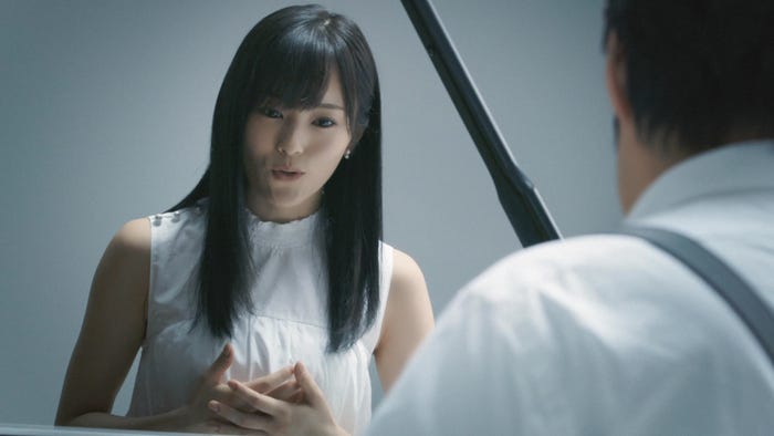 新CM『ひといきつきながら出会い篇 山本彩×辻井伸行』より(提供写真)