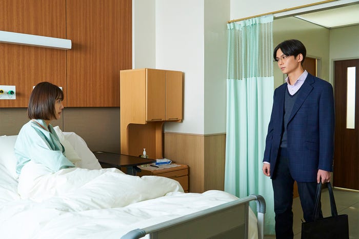 松井愛莉、沢村玲「子宮恋愛」第11話(C)ytv