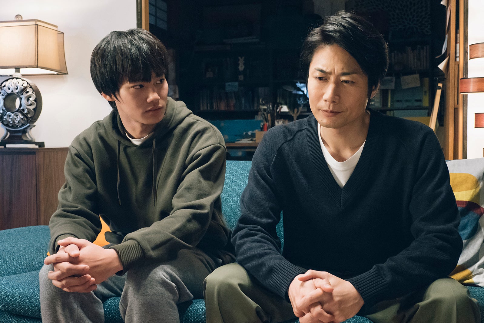 野村周平、戸次重幸／「電影少女」第10話より（C）「電影少女2018」製作委員会