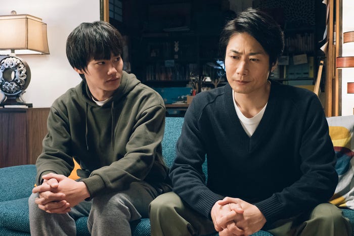 野村周平、戸次重幸/「電影少女」第10話より(C)「電影少女2018」製作委員会