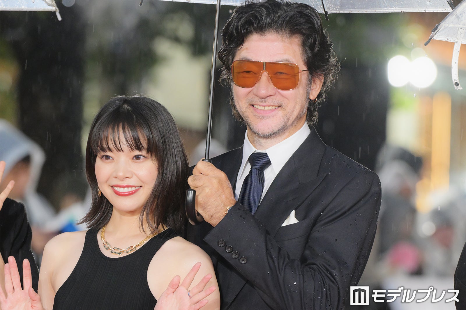 岸井ゆきの、浅野忠信（C）モデルプレス