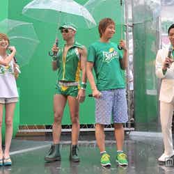 雷雨の中行われた「スプライト2013夏 PRイベント」