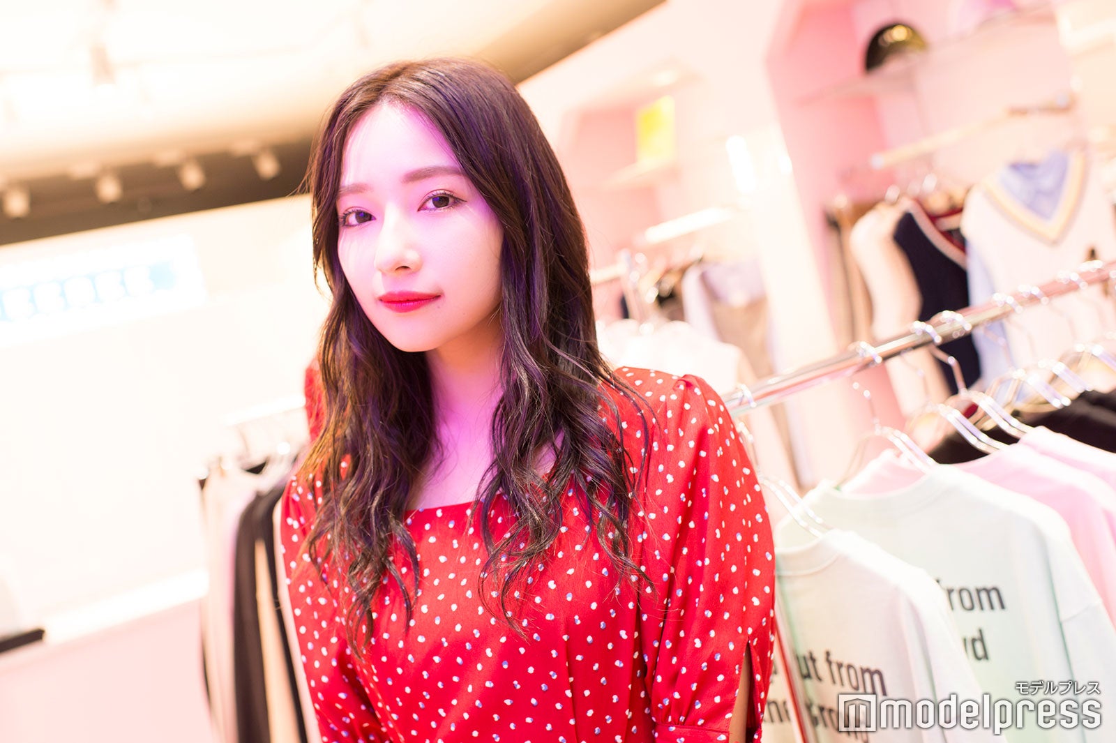 村瀬紗英／「ANDGEEBEE」ラフォーレ原宿店にて（C）モデルプレス