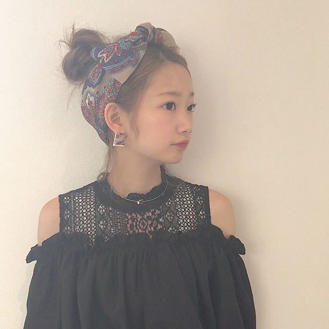 お団子ヘアに合う前髪アレンジ14選 前髪まで気を抜かない大人の垢抜けスタイル モデルプレス