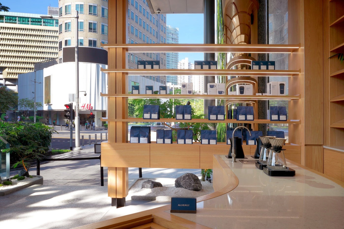 アルケミストシンガポール店舗の様子／提供画像