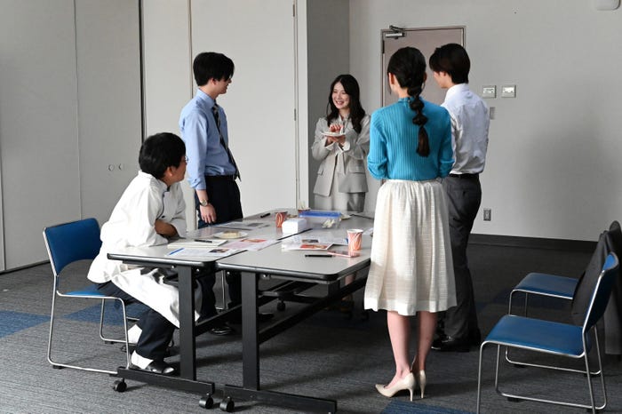 小野花梨ら「スノードロップの初恋」第3話(C)カンテレ