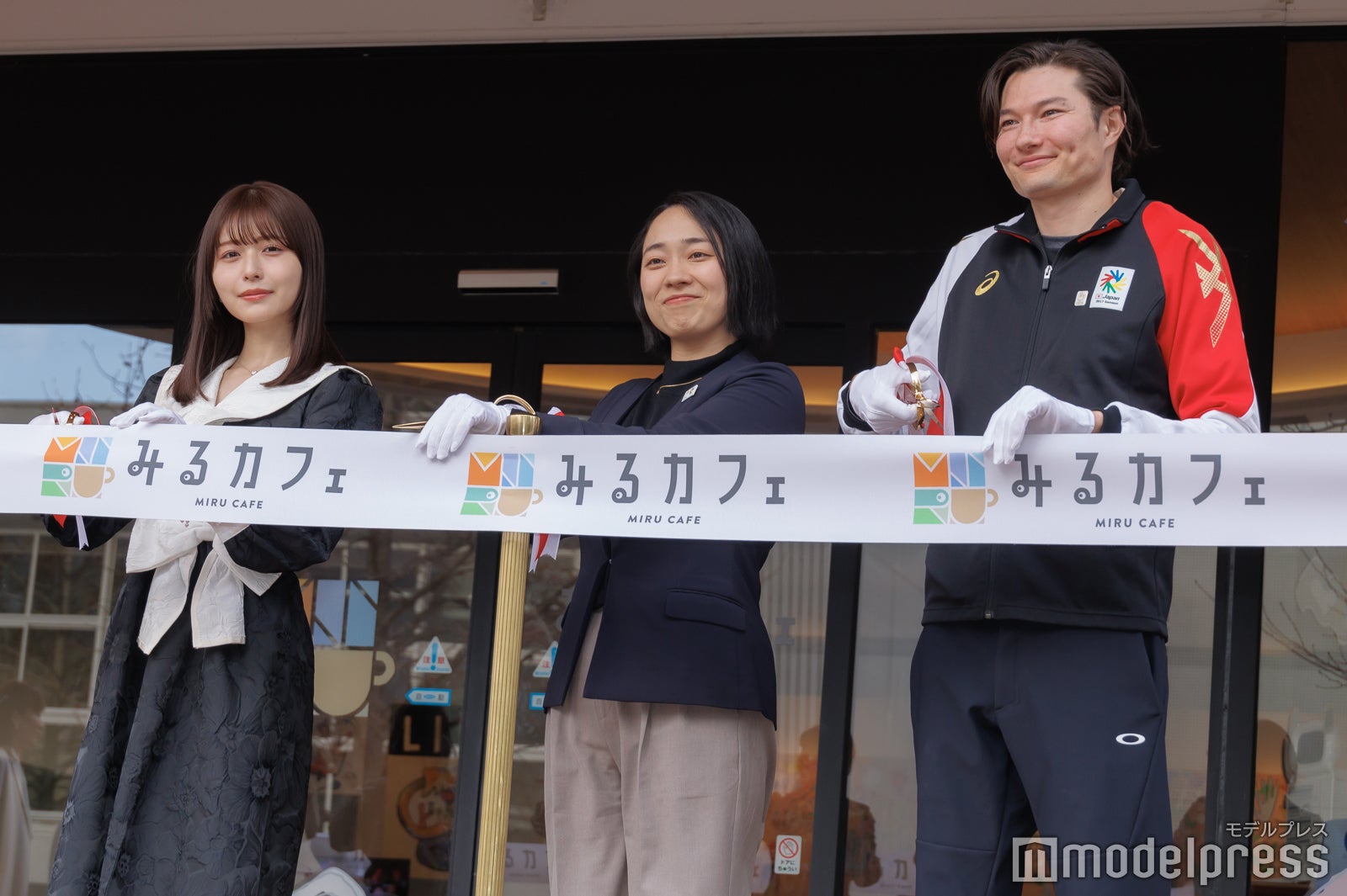 長濱ねる、川俣郁美氏、山田真樹選手（C）モデルプレス