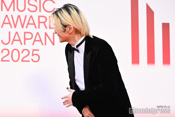 SKY-HI(C)モデルプレス