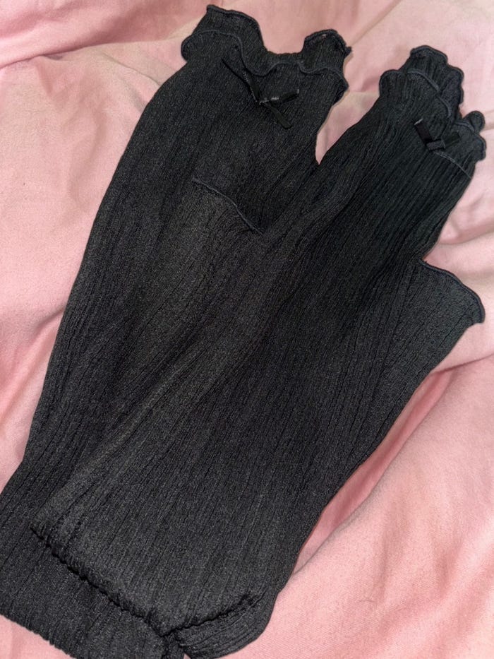 日焼け対策に欠かせないアームカバー(提供画像)