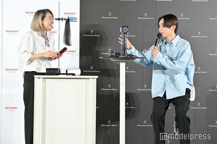 (右)宮世琉弥(C)モデルプレス