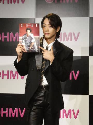 近藤頌利、人生初海外に大興奮「初めて6時間飛行機に乗りました（笑）」 マレーシアで写真集撮影