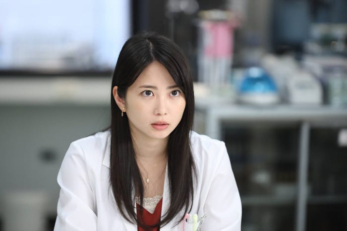 志田未来/「監察医 朝顔」第10話より(C)フジテレビ