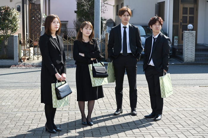 搗宮姫奈・川栄李奈・片寄涼太・佐久本宝/「3年A組 ―今から皆さんは、人質です―」第9話より(C)日本テレビ