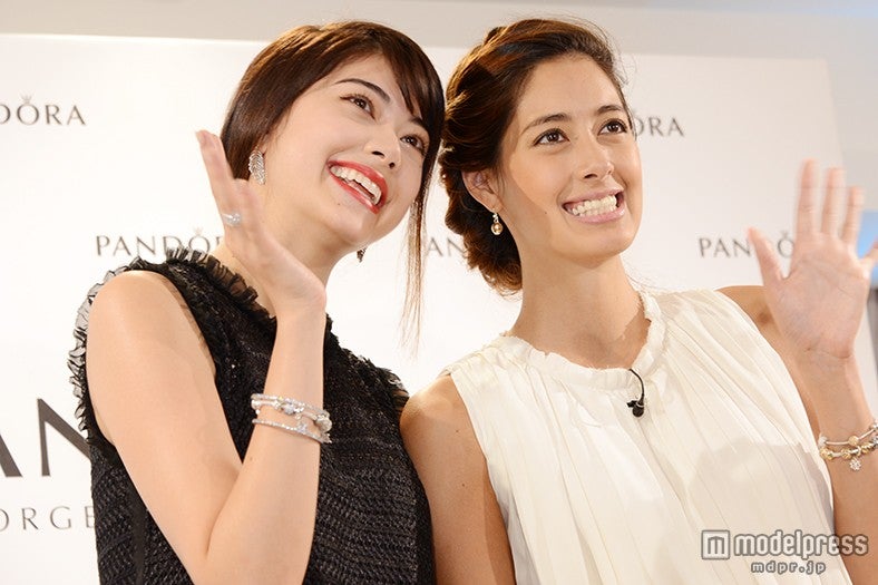 （左から）森星、森泉