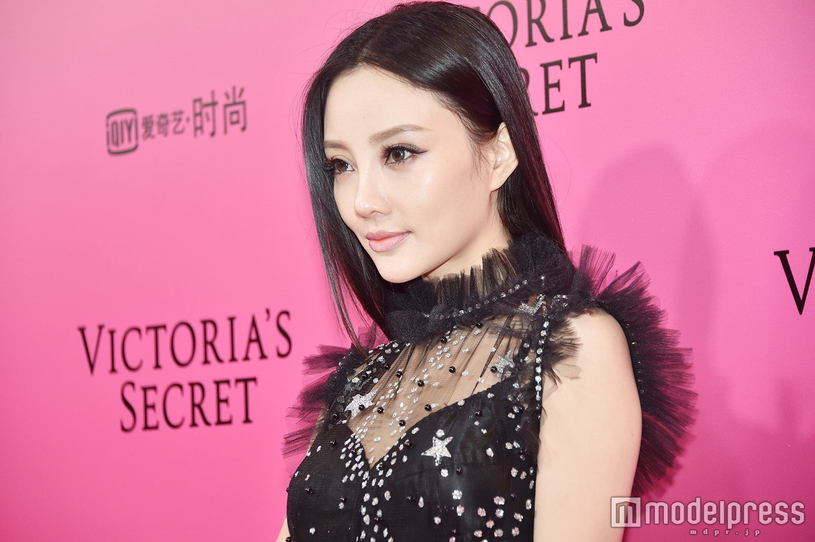 （C）モデルプレス