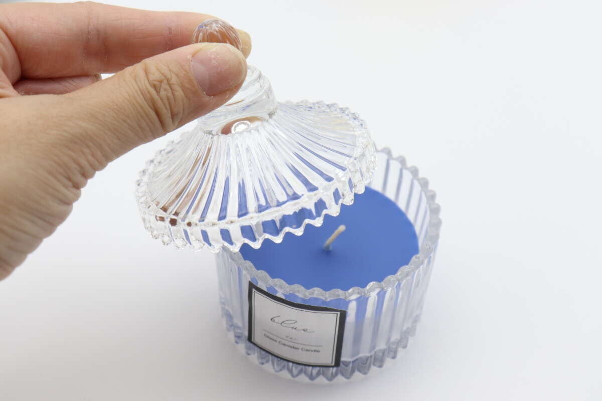 ガラスキャニスターキャンドル(ブルー) 蓋付き ガラスキャニスターキャンドル(ブルー) 蓋付き