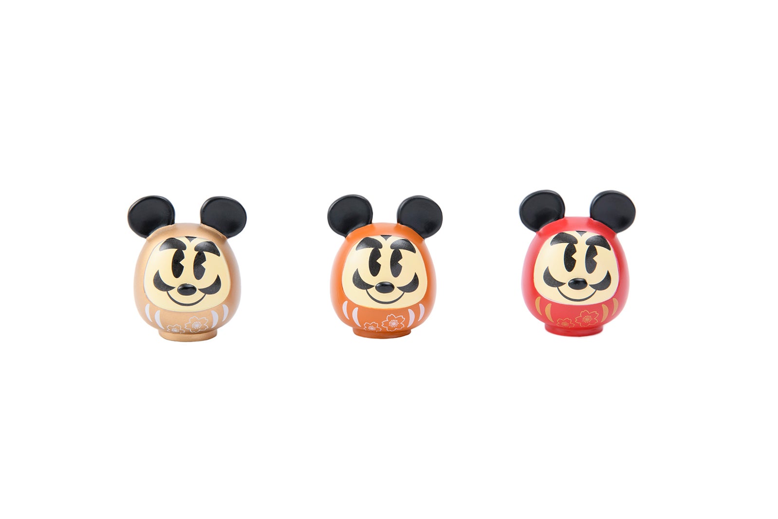 ドリームダルマ＜ニューイヤーメッセージ入り＞1個980円／だるまのデザインはシークレット1種類含む全4種類（C）Disney