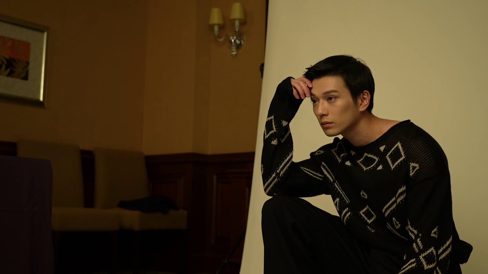 新田真剣佑／CMメイキングカット（提供写真）