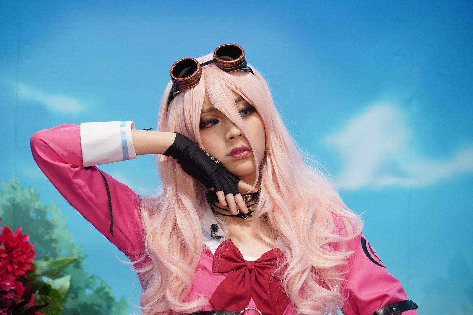 “超高校級発明家美少女”に扮したコスプレ有名人 （C）日本テレビ