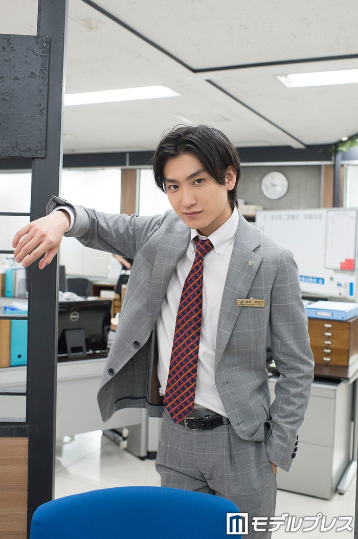 おっさんずラブ の愛され最年少 マロ 金子大地 もっと好きになりました 田中圭 林遣都 眞島秀和らとの共演を振り返る モデルプレス