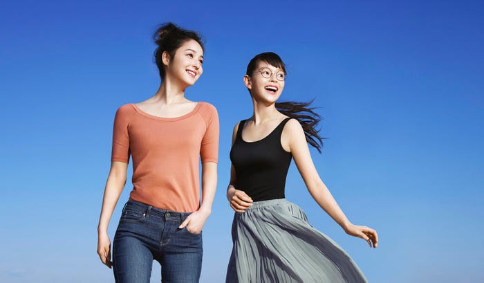 左から:佐々木希、夏子/新CMより(画像提供:所属事務所)