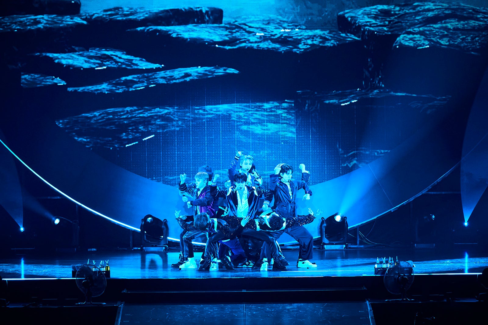 『2022 JO1 1ST ARENA LIVE TOUR ‘KIZUNA’』福岡公演（C）LAPONE ENTERTAINMENT