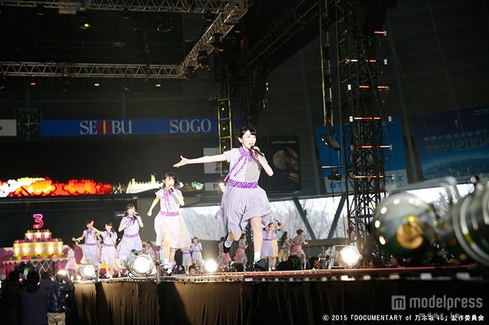 乃木坂46(C)2015「DOCUMENTARY of 乃木坂46」製作委員会