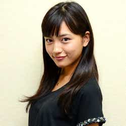 モデルプレス - 川口春奈、EXILE・AKIRAとの共演秘話&スタイルキープ法・美肌の秘訣を語る モデルプレスインタビュー