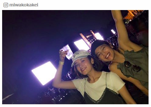 中村アン＆筧美和子「ひたすらハイボールと共に」野外フェス満喫 「ほろ酔い？」「可愛すぎ」2ショットに反響