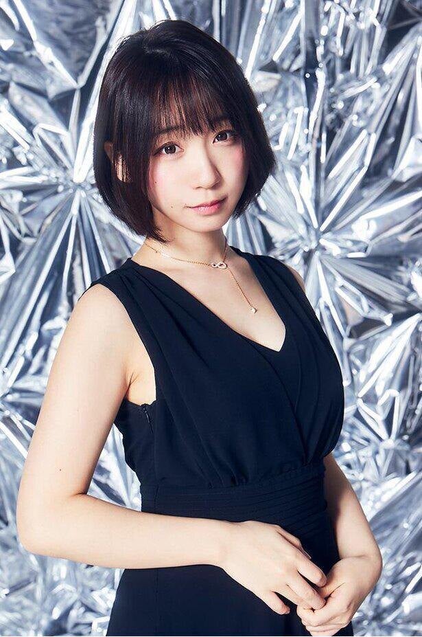 伊織もえ、“バスタオル1枚”でむっちり美谷間が…妄想ふくらむ